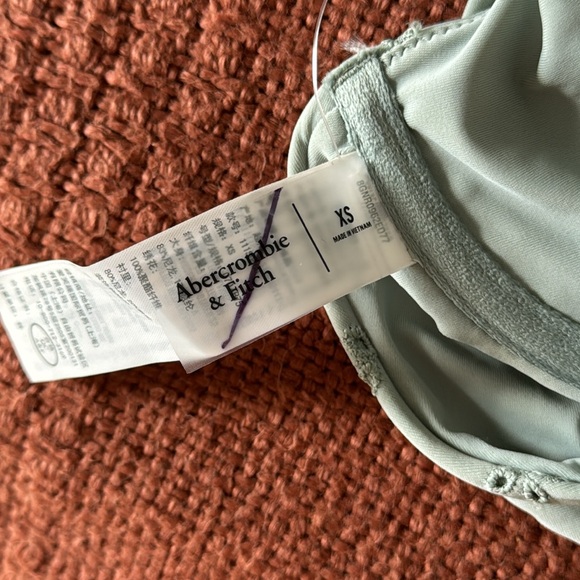 Abercrombie & Fitch Sage Green Underwire Bralette Bikini Top - Size XS - Picture 6 of 6